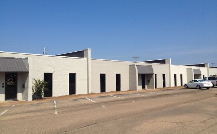 Pictures of Office, Industrial property located at Fairmont Plaza, Pearl, MS 39208 for lease - image #1