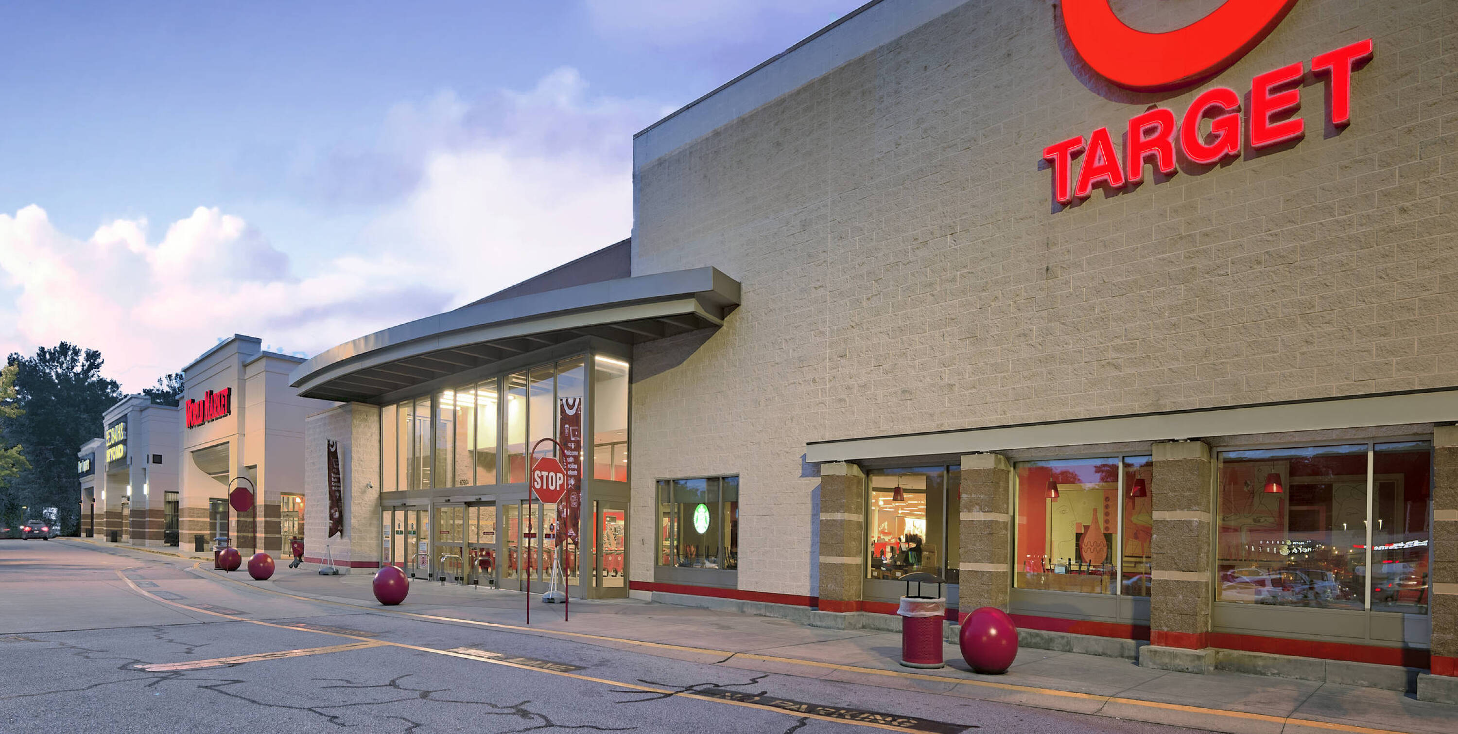 6090 Garners Ferry Rd, Columbia, SC 29209