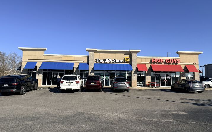 Pictures of Retail property located at 5319 US-90, Mobile, AL 36619 for lease - image #1