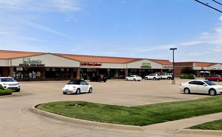 Pictures of Retail property located at 5700 E Virginia St, Evansville, IN 47715 for lease - image #1