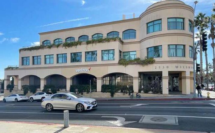 Pictures of Office property located at 2530 Wilshire Blvd, Santa Monica, CA 90403 for lease - image #1