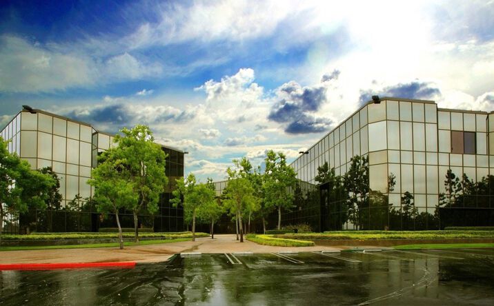 Pictures of Office property located at 19700 Fairchild Road, Irvine, CA 92612 for lease - image #1
