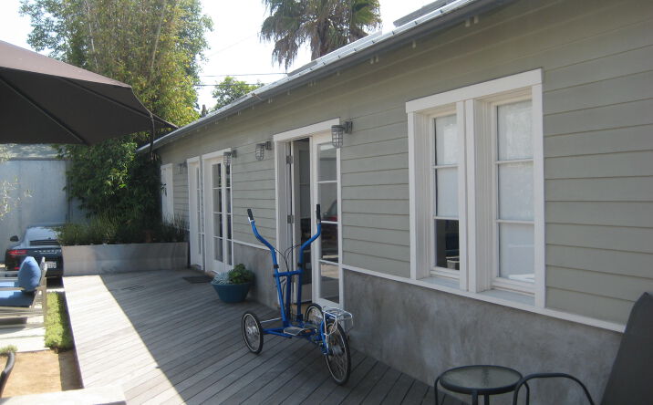 Pictures of Office property located at 618 - 624 Hampton Drive, Venice, CA 90291 for lease - image #1