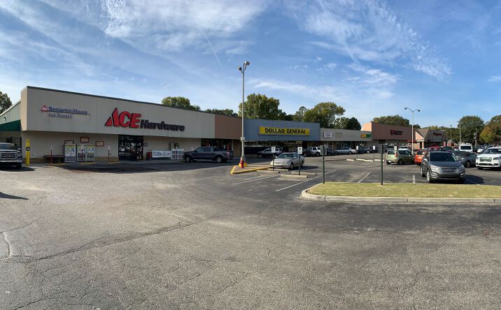 Pictures of Retail property located at 5121 Quince Road, Memphis, TN 38117 for lease - image #1