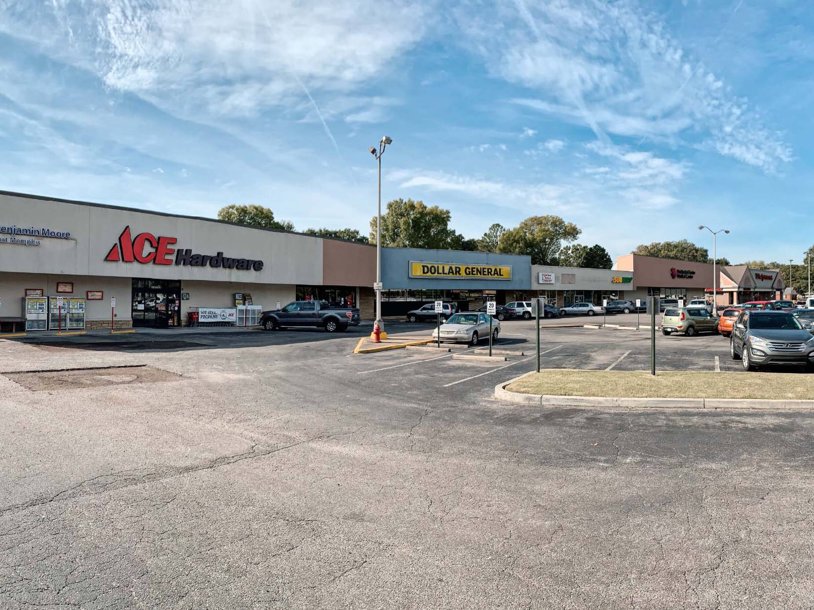 5121 Quince Road, Memphis, TN 38117