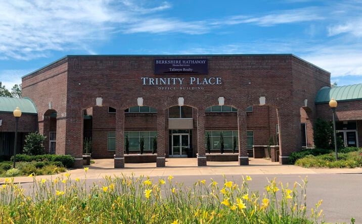 Pictures of Office property located at 7990 Trinity Rd, Memphis, TN 38018 for lease - image #1