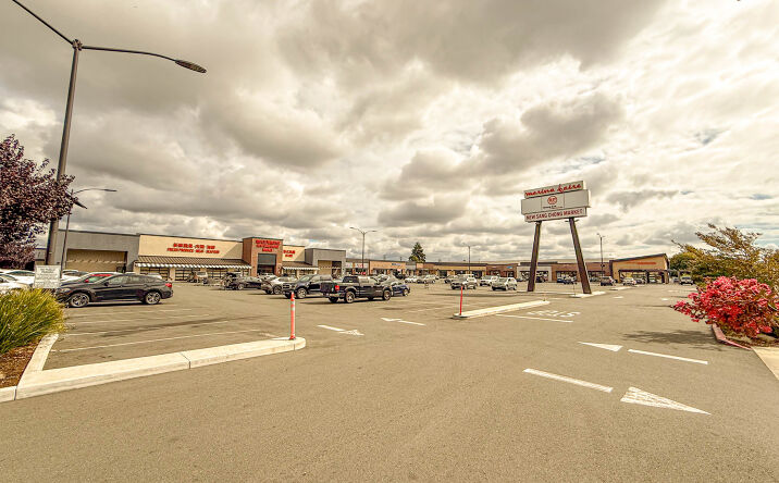 Pictures of Retail property located at 13756 Doolittle Dr, San Leandro, CA 94577 for lease - image #1