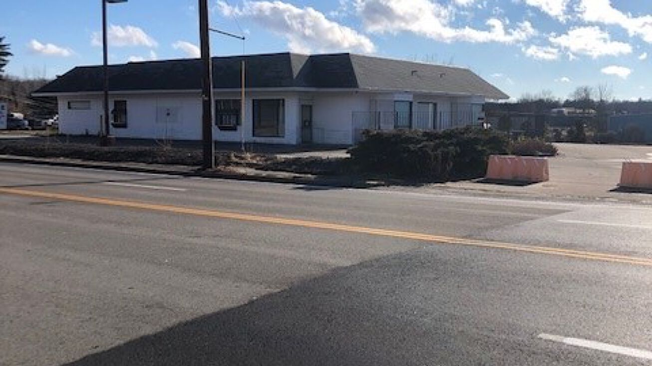 1350 Hartford Ave, Johnston, RI 02919 Land for Lease 5,000 sq ft