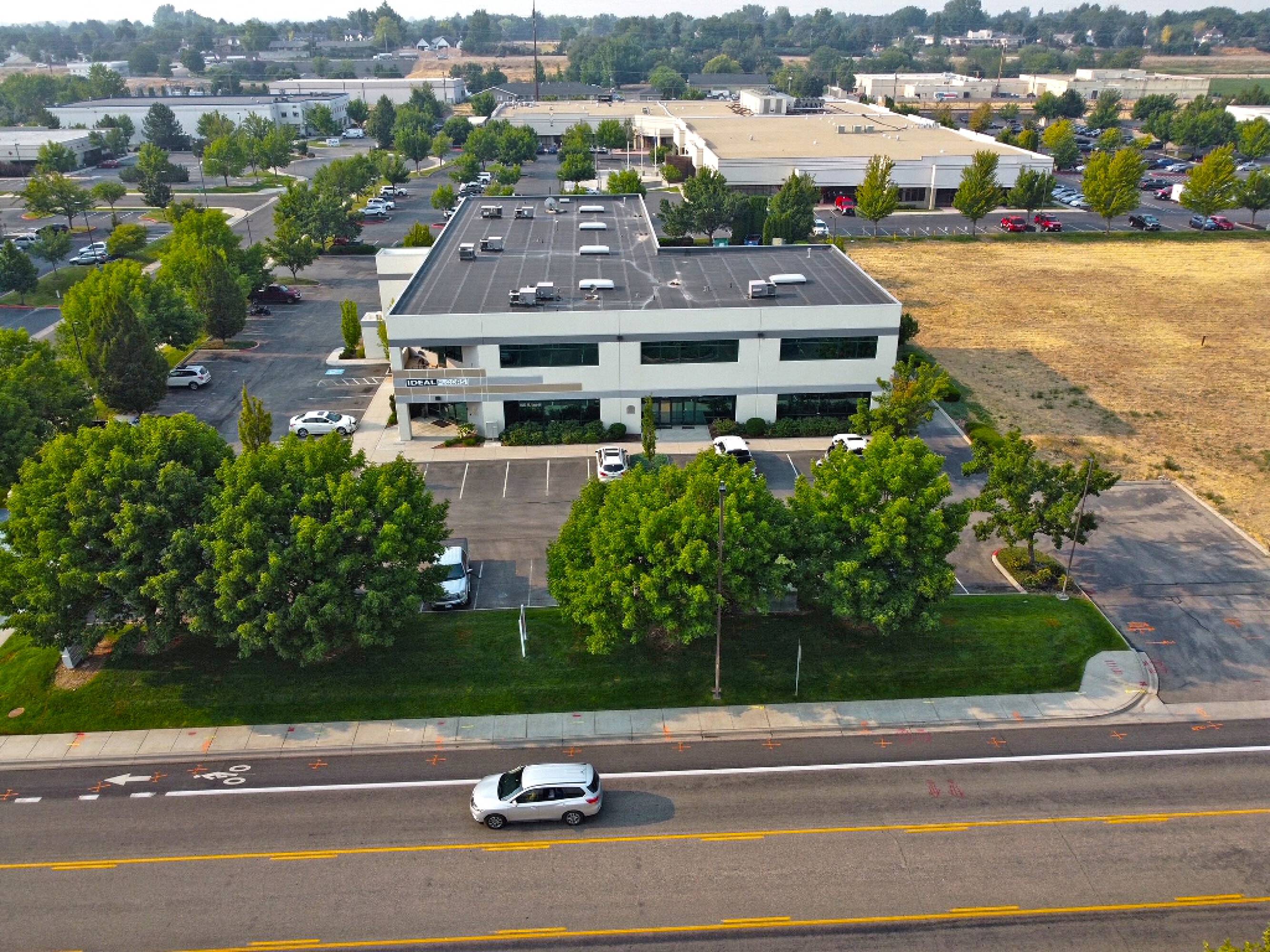 9543 W Emerald St, Boise, ID 83704