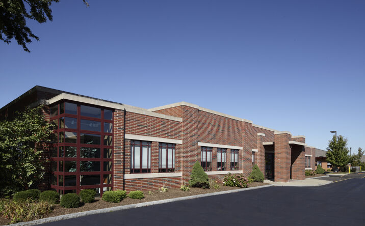 Pictures of Office property located at 2570 Walden Ave, Cheektowaga, NY 14225 for lease - image #1