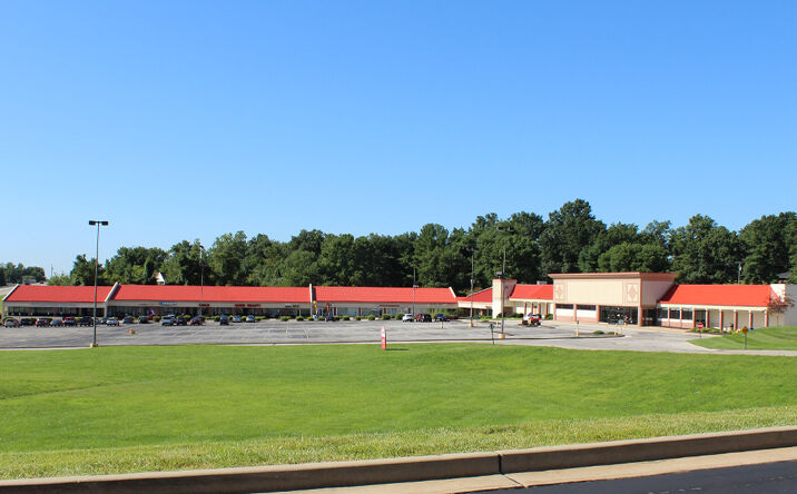 Pictures of Retail property located at Mayfair Plaza, St. Louis, MO 63101 for sales - image #1