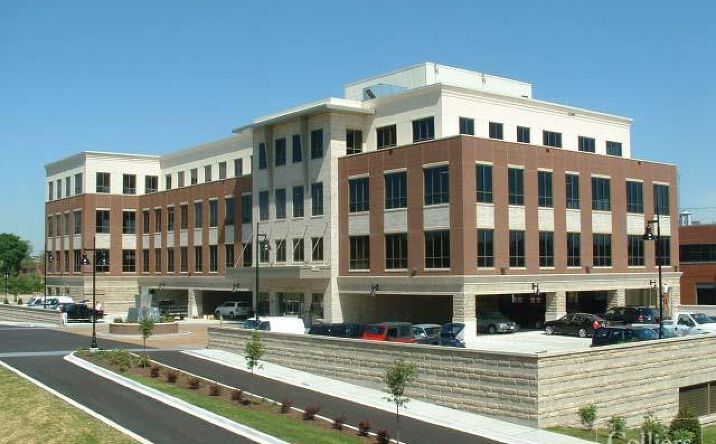 Pictures of Office property located at 2135 Dana Ave, Cincinnati, OH 45207 for lease - image #1