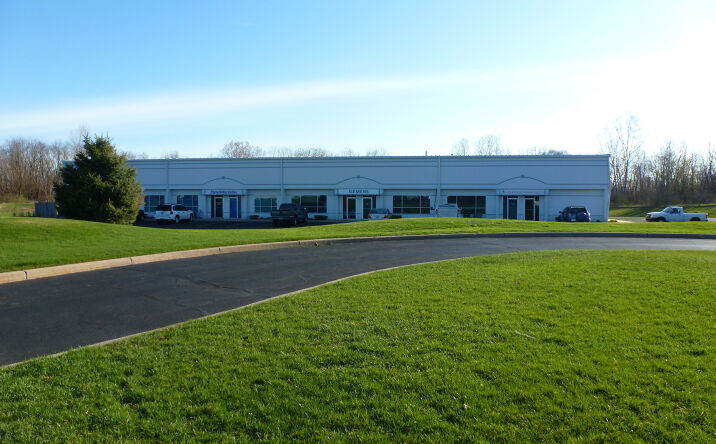 Pictures of Industrial property located at 3725 N Foundation Ct, South Bend, IN 46628 for lease - image #1