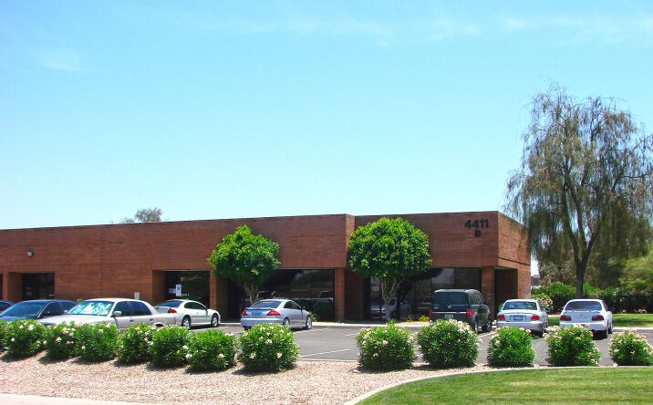 Pictures of Office, Industrial property located at 4001, 4013 E Broadway Rd & 4411 S 40th St, Phoenix, AZ 85040 for lease - image #1