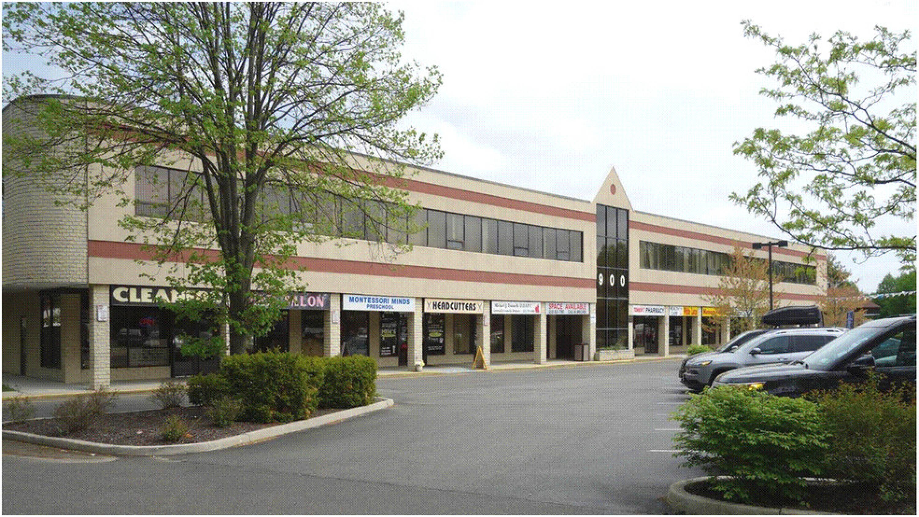 900 Wheeler Rd, Hauppauge, NY 11788