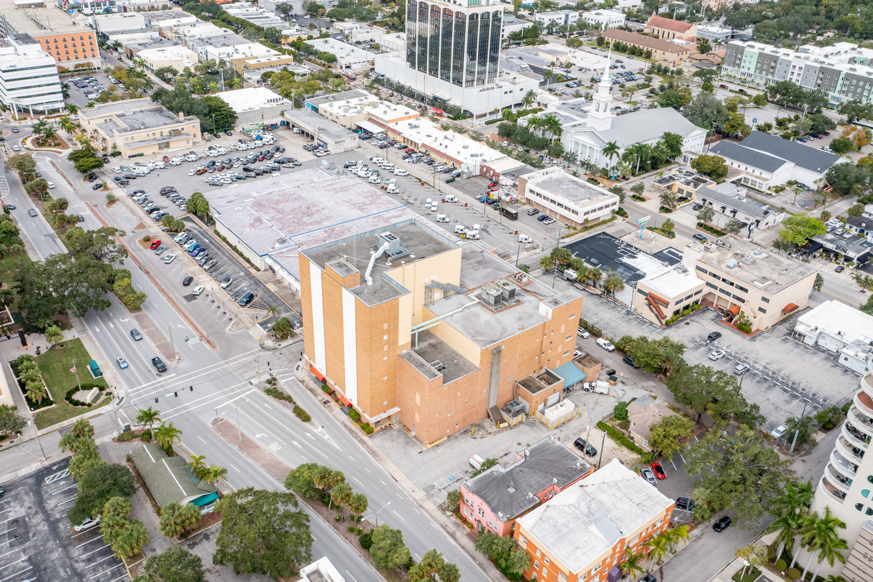 1709 Ringling Blvd, Sarasota, FL 34236