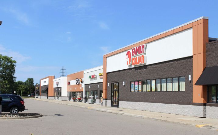 Pictures of Retail, Restaurant property located at 43005 Hayes Rd, Sterling Heights, MI 48313 for lease - image #1