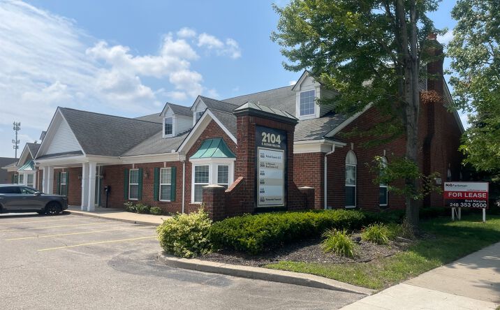 Pictures of Office property located at 2104 E 11 Mile Rd, Warren, MI 48091 for lease - image #1