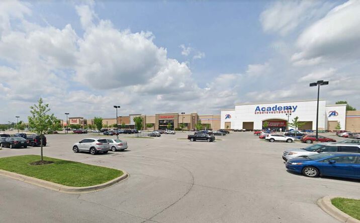 Pictures of Retail property located at 4901 Outer Loop, Louisville, KY 40219 for lease - image #1