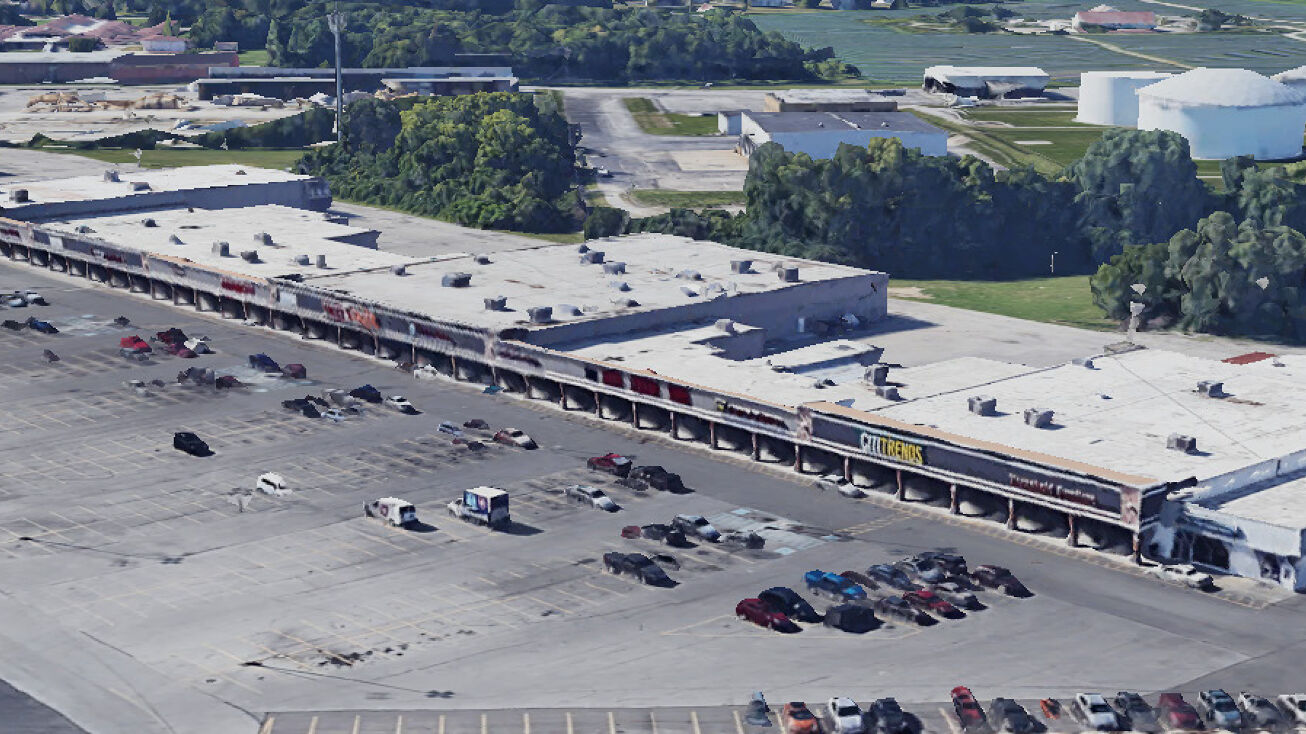 2802 Lafayette Road, Indianapolis, IN 46222 Retail Space for Lease