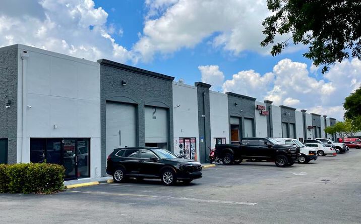 Pictures of Industrial property located at 3100 W 84th St, Hialeah, FL 33018 for lease - image #1
