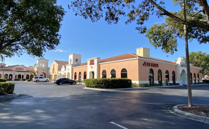 Pictures of Retail, Office, Restaurant property located at 13550 Reflections Pkwy, Fort Myers, FL 33907 for lease - image #1