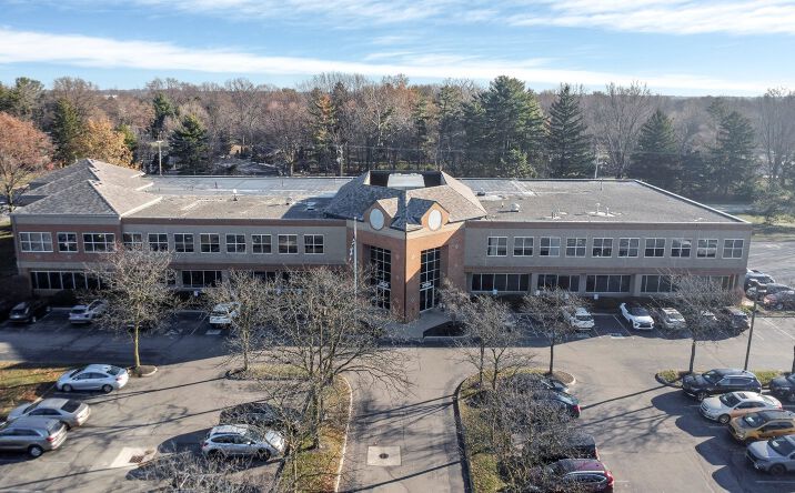 Pictures of Office property located at 3535 Fishinger Blvd, Hilliard, OH 43026 for lease - image #1