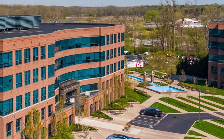 Pictures of Office property located at 570 Polaris Pkwy, Westerville, OH 43082 for lease - image #1