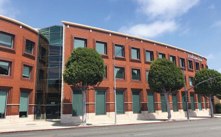 Pictures of Office property located at 350 S Beverly Dr, Beverly Hills, CA 90212 for sales - image #1