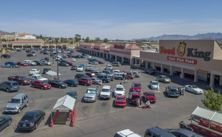 Pictures of Retail property located at 5921 N Mesa St, El Paso, TX 79912 for lease - image #1