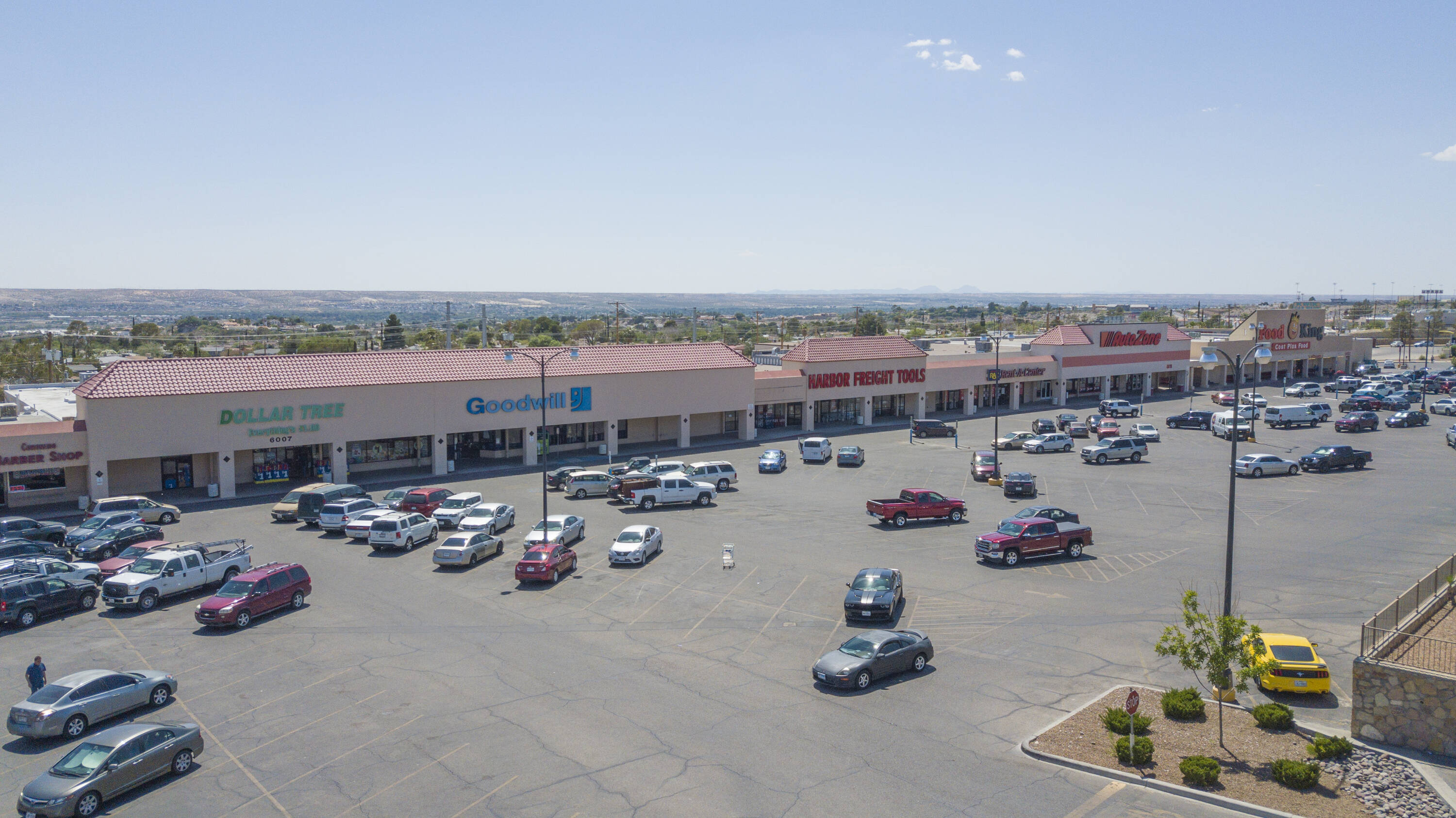 6015 N Mesa St, El Paso, TX 79912