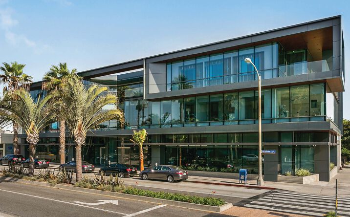 Pictures of Office property located at 900 Wilshire Blvd, Santa Monica, CA 90401 for lease - image #1