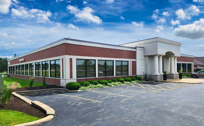 Pictures of Office property located at 2126 N Perryville Rd, Rockford, IL 61107 for lease - image #1