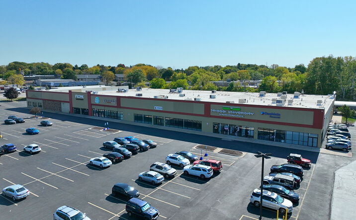 Pictures of Retail property located at 5439-5505 E State Street, Rockford, IL 61108 for lease - image #1