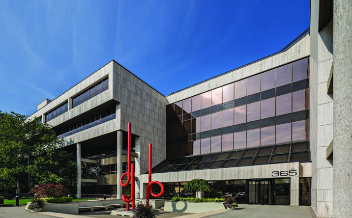 Pictures of Office property located at 365 W Passaic St, Rochelle Park, NJ 07662 for lease - image #1