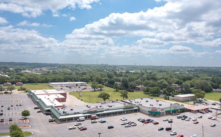 Pictures of Retail property located at 7921 N Alpine Rd, Loves Park, IL 61111 for lease - image #1