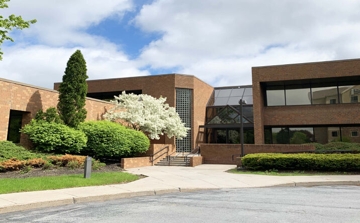 Pictures of Office property located at 445 Electronics Pkwy, Liverpool, NY 13088 for lease - image #1