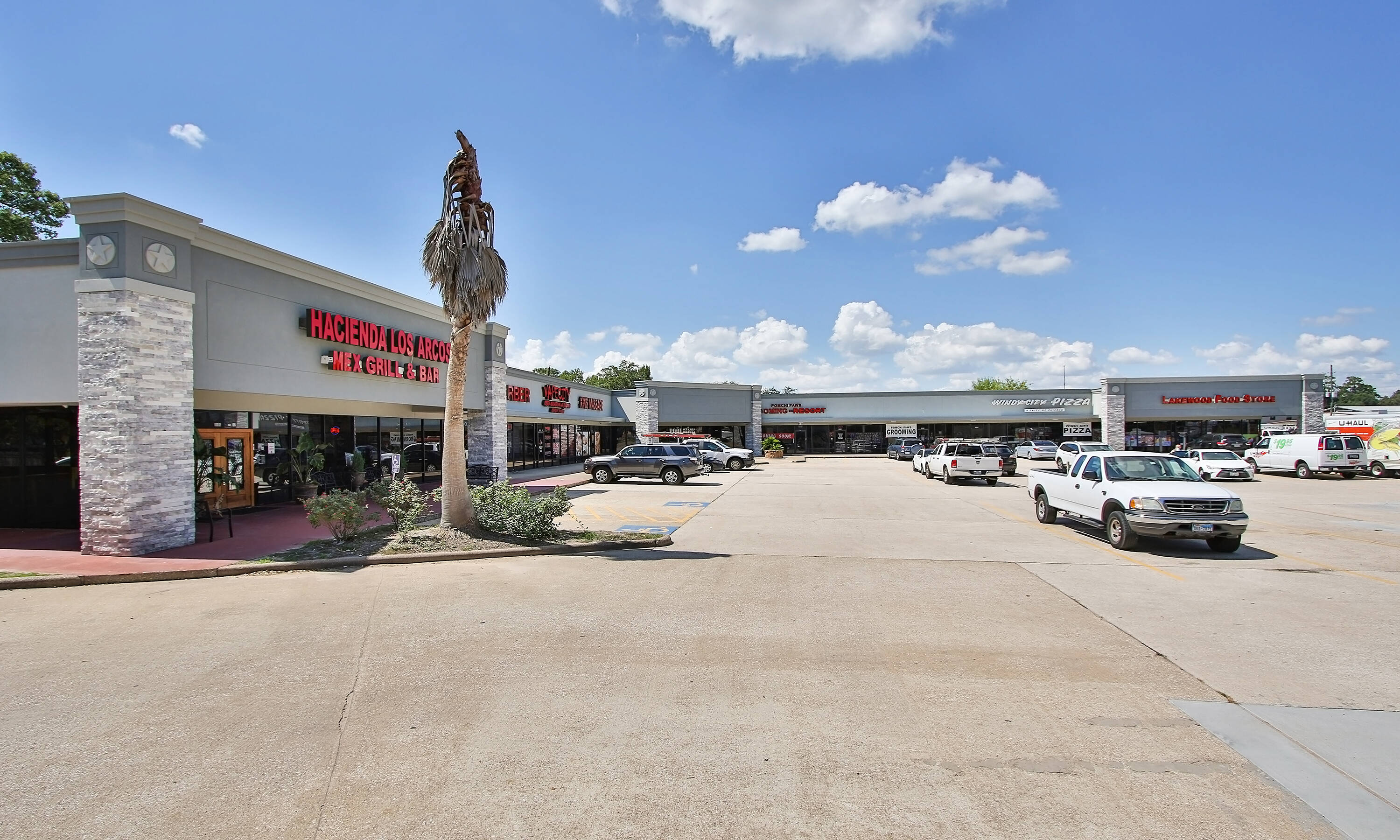 Crossroads Plaza