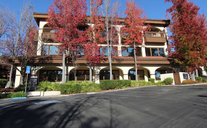 Pictures of Office property located at 4 Orinda Way, Orinda, CA 94563 for lease - image #1