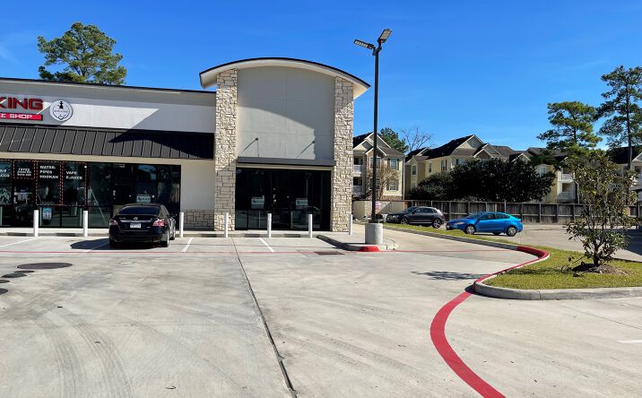 Pictures of Retail property located at 12722 Jones Rd, Houston, TX 77070 for lease - image #1