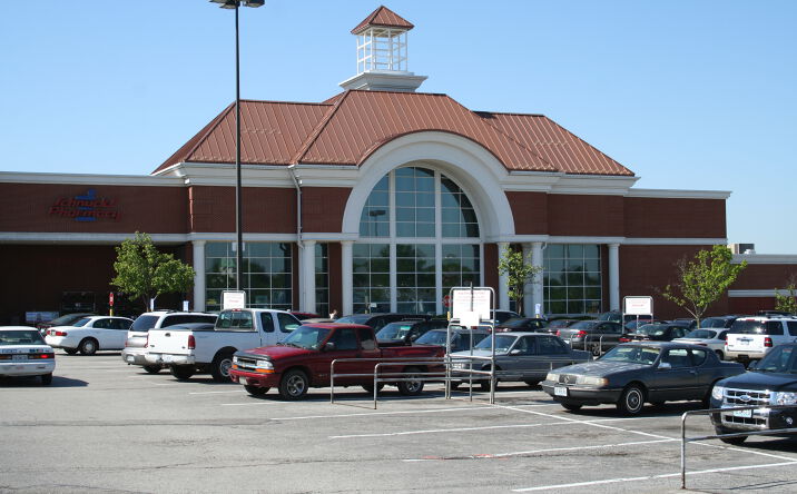 Pictures of Retail, Office, Restaurant property located at 60 Hampton Village Plaza, St. Louis, MO 63109 for lease - image #1