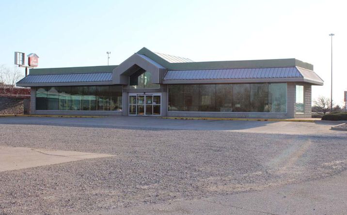 Pictures of Retail property located at 2929 E Dupont Rd, Fort Wayne, IN 46825 for lease - image #1