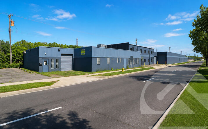 Pictures of Industrial property located at 880 W Jefferson Ave, Trenton, MI 48183 for lease - image #1