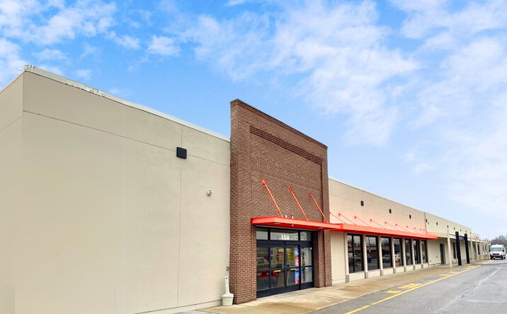 Pictures of Retail property located at 159 S Sandusky St, Delaware, OH 43015 for lease - image #1