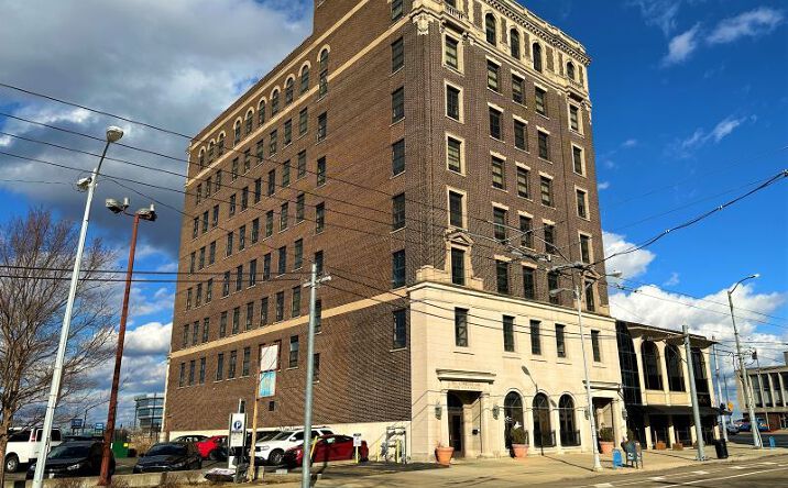 Pictures of Office property located at 11 W Monument Ave, Dayton, OH 45402 for lease - image #1
