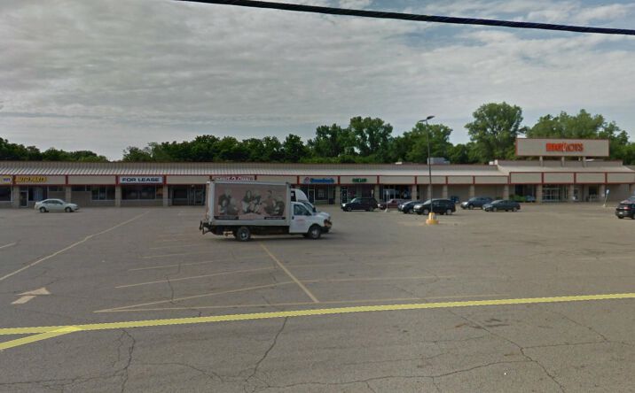 Pictures of Retail property located at 201 Lancaster Pike, Circleville, OH 43113 for lease - image #1