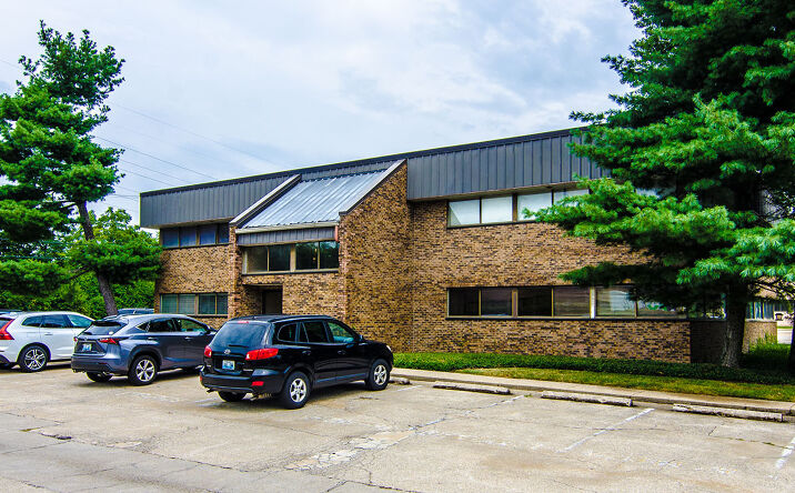 Pictures of Office property located at 2417 Regency Rd, Lexington, KY 40503 for lease - image #1