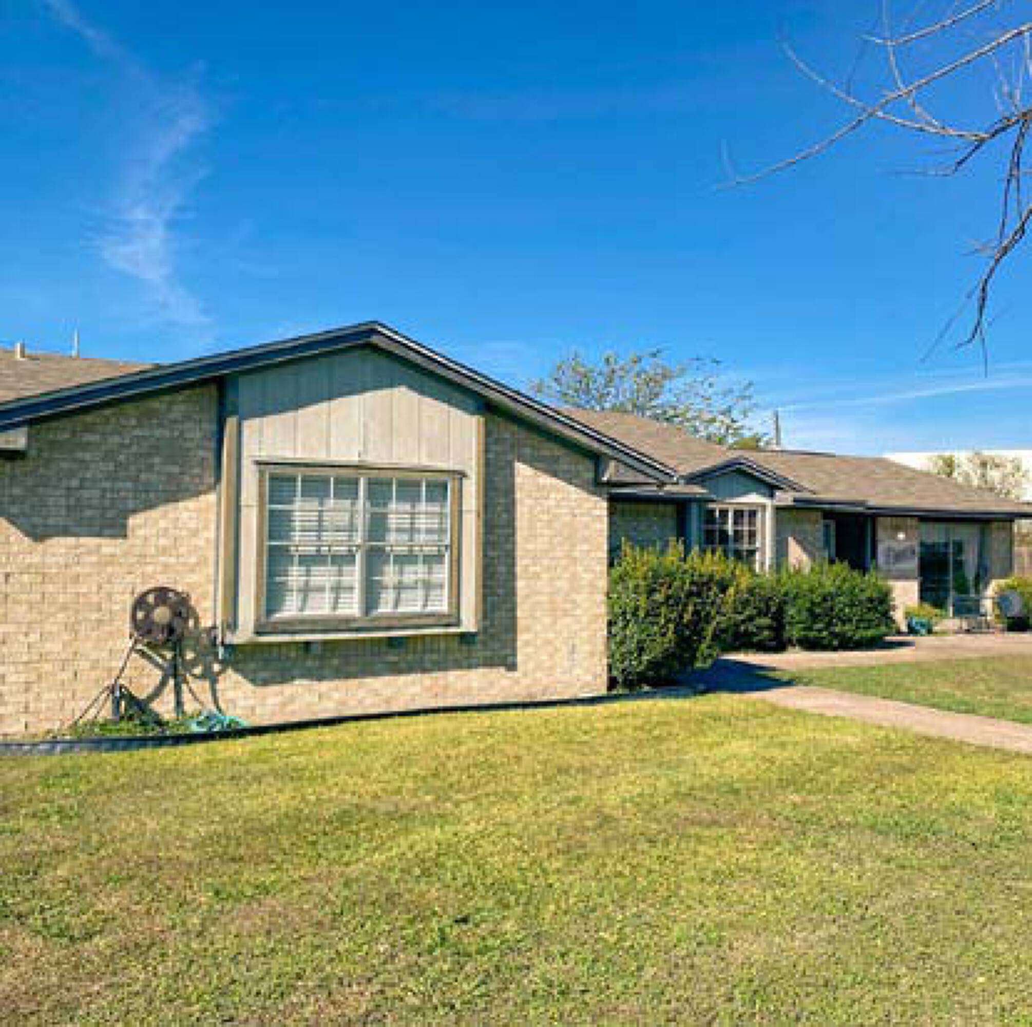 3601 Kyle Crossing, Kyle, TX 78640