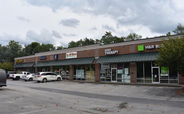 Pictures of Retail, Office property located at 733 W Stone Dr, Kingsport, TN 37660 for lease - image #1