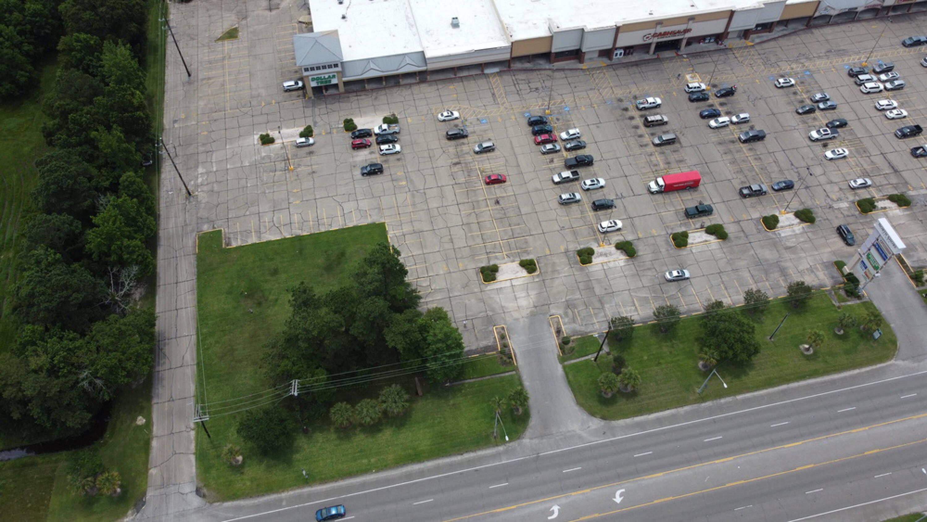 4000 Pontchartrain Dr, Slidell, LA 70458